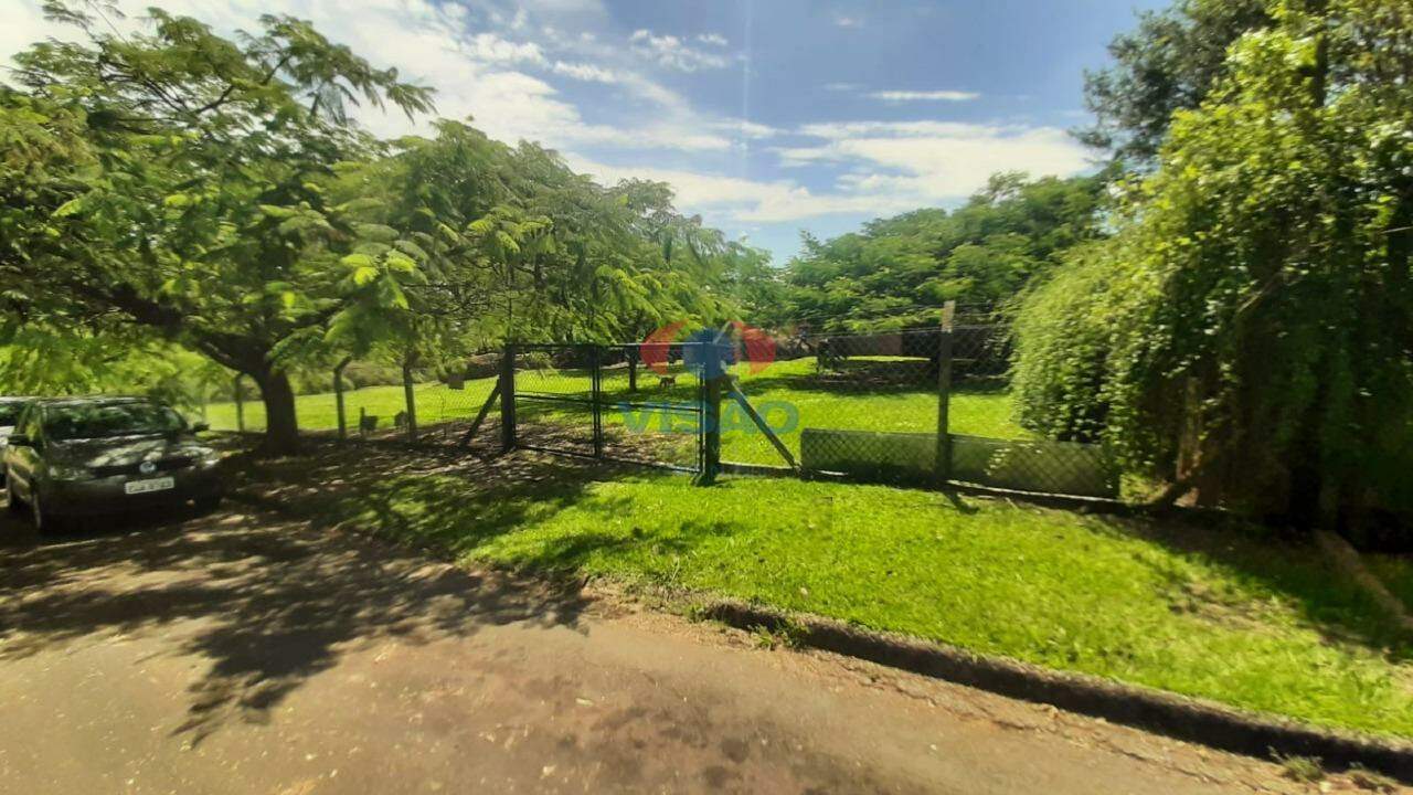 Chácara em condomínio à venda no Vale das Laranjeiras: