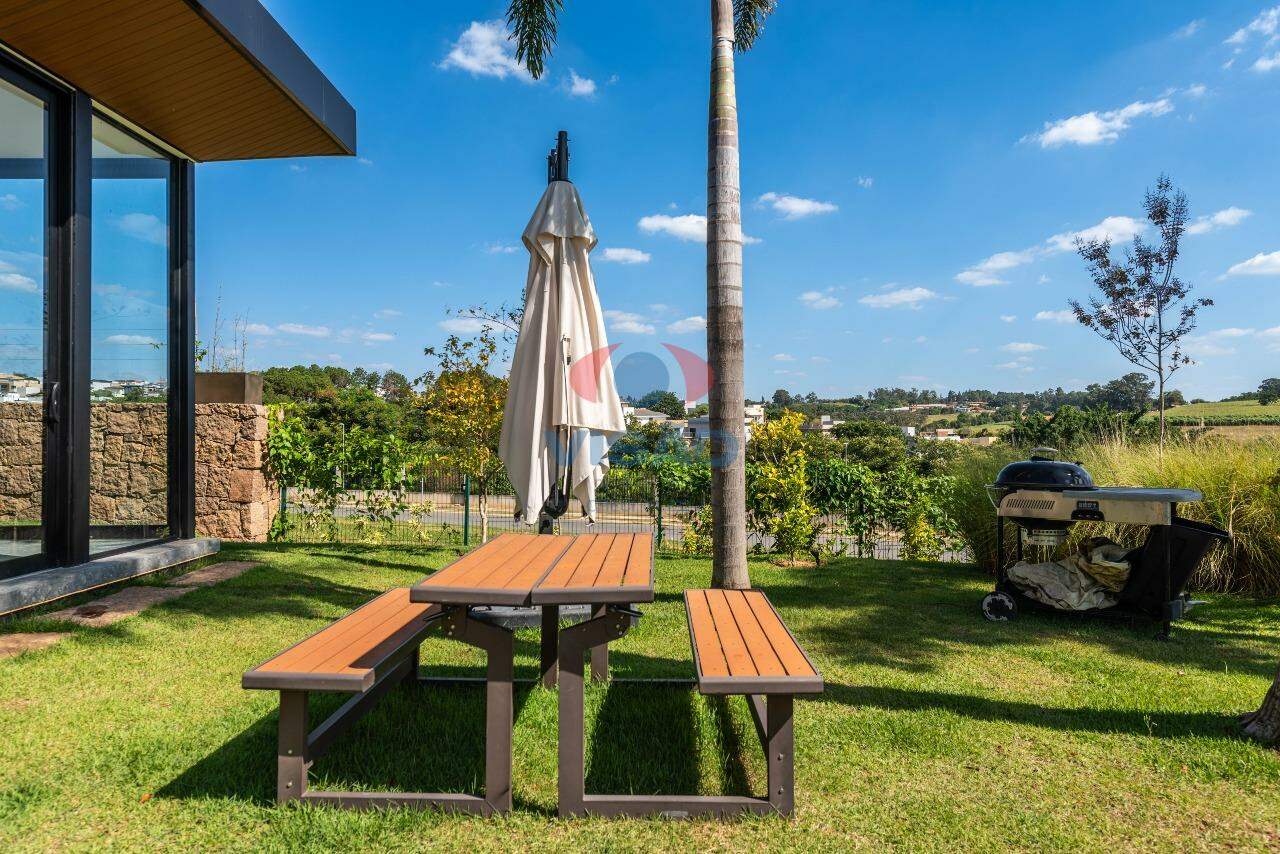 Casa em condomínio à venda no Reserva Petrus: 