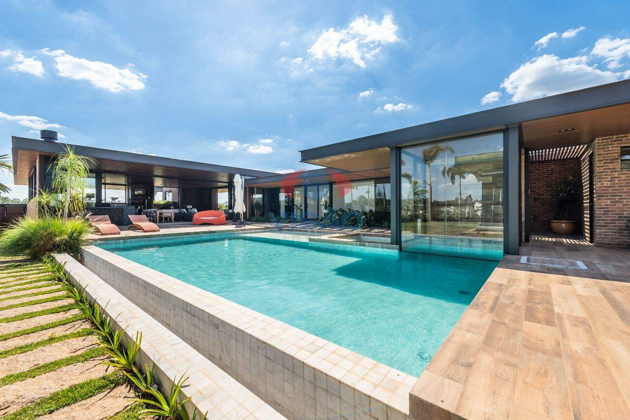 Casa em condomínio à venda no Reserva Petrus: 