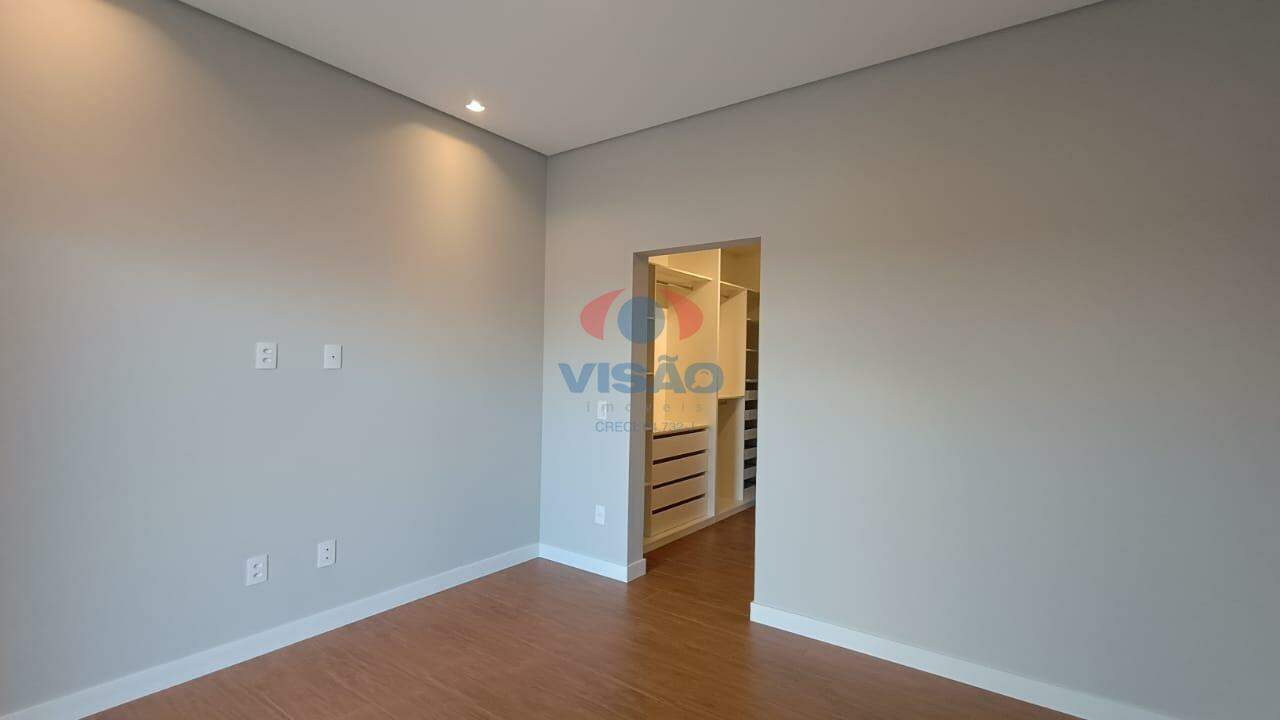 Casa - Sobrado à venda no Jardim Piemonte: 2º quarto