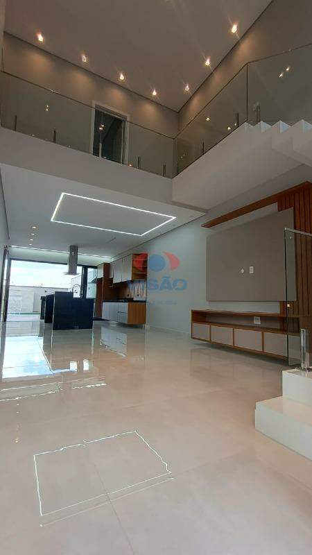 Casa - Sobrado à venda no Jardim Piemonte: sala