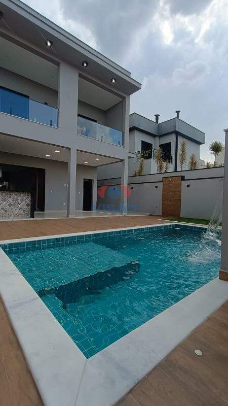 Casa - Sobrado à venda no Jardim Piemonte: Piscina