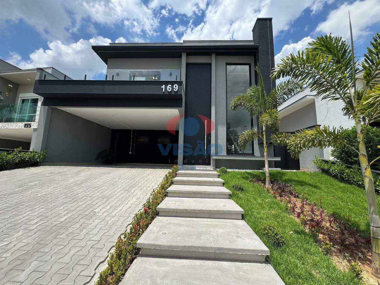 Casa - Sobrado à venda no Residencial Central Parque: FRENTE