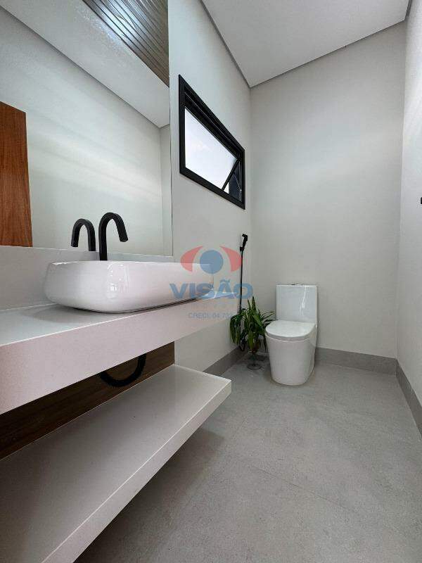 Casa - Sobrado à venda no Residencial Central Parque: LAVABO