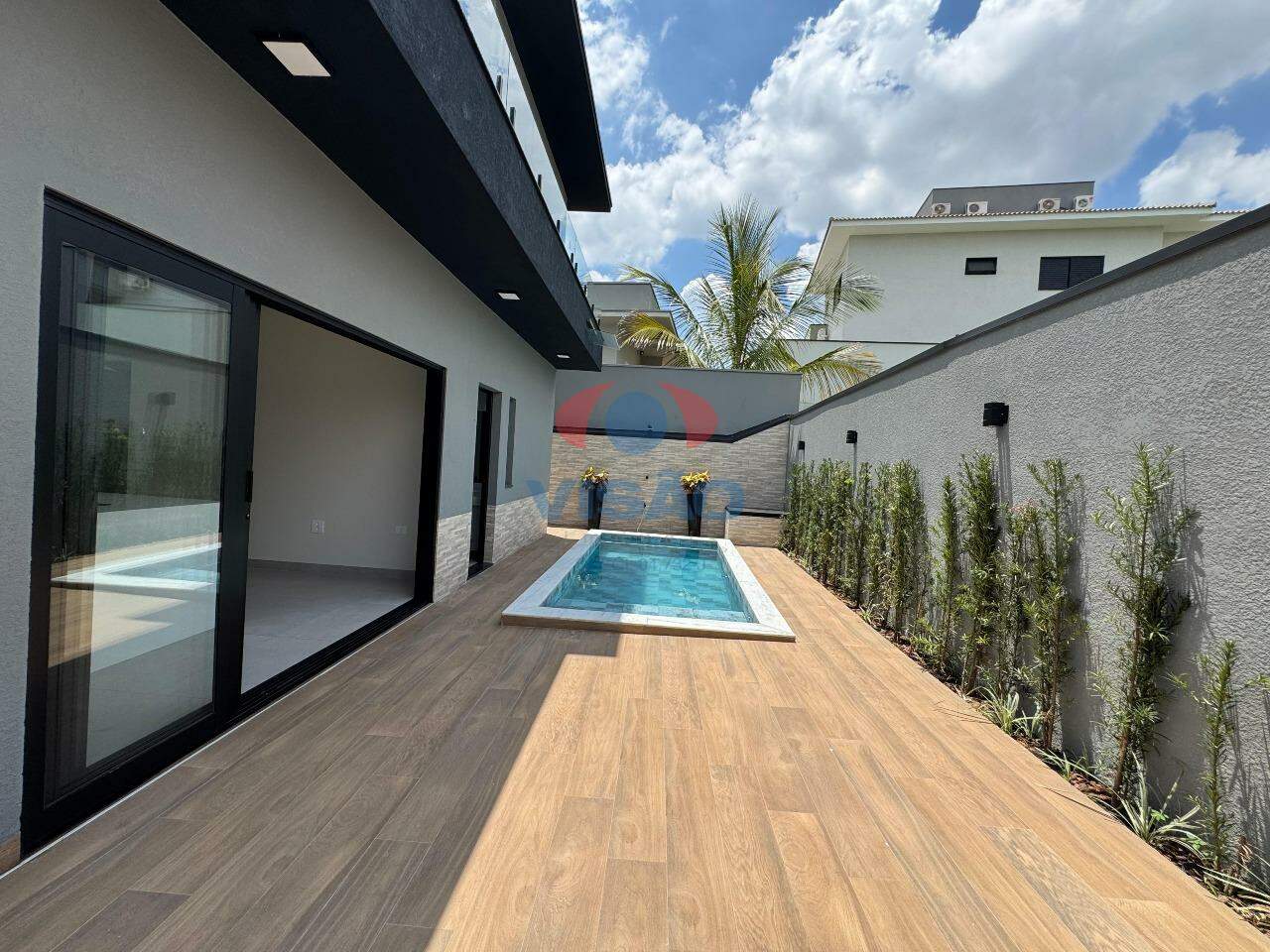 Casa - Sobrado à venda no Residencial Central Parque: PISCINA