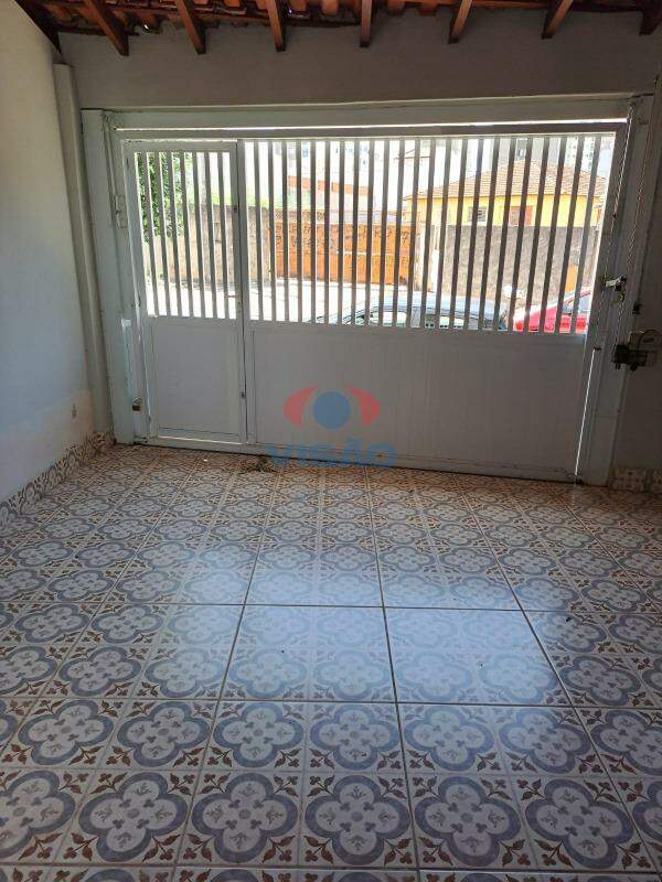 Casa à venda no Jardim Primavera: 