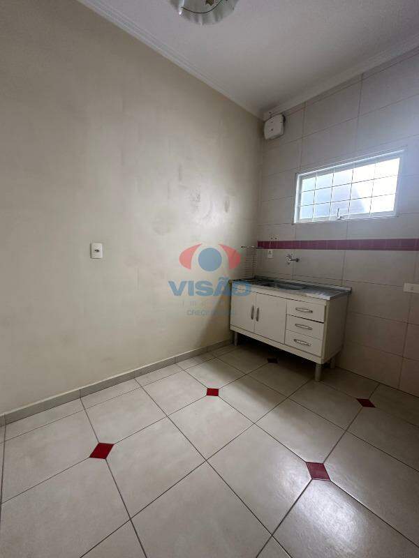 Salão para aluguel no João Pioli: 