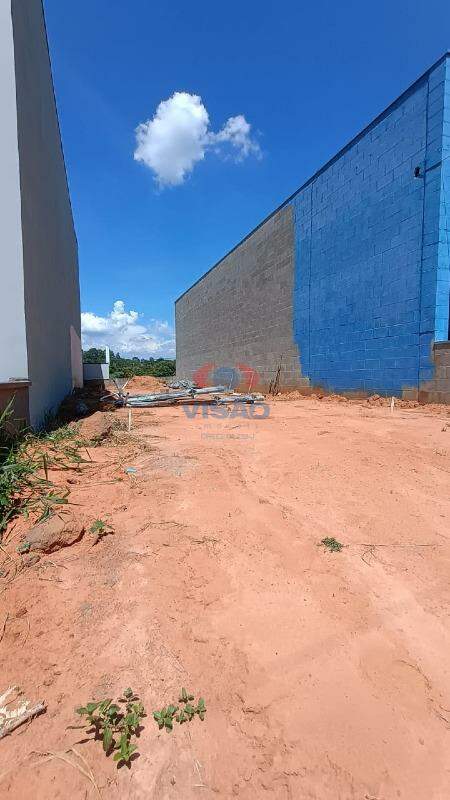 Terreno à venda no Jardim Guarujá: