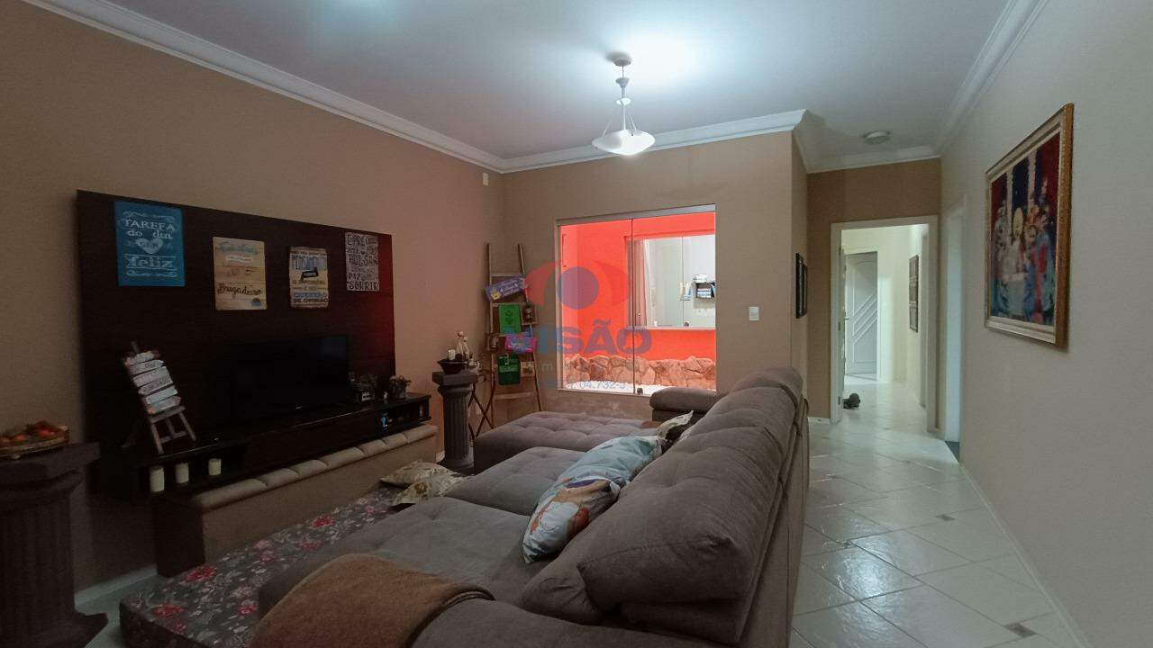 Casa à venda no Jardim Regina: 