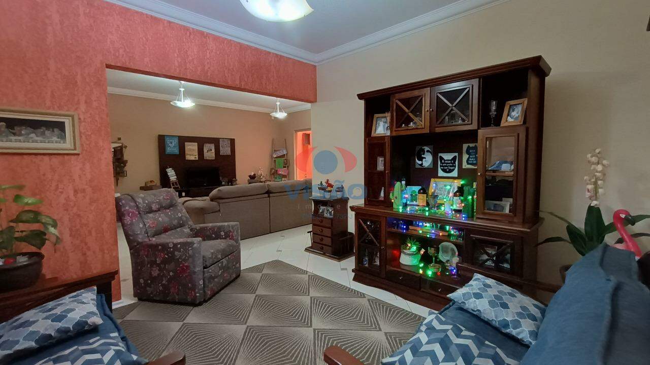 Casa à venda no Jardim Regina: 