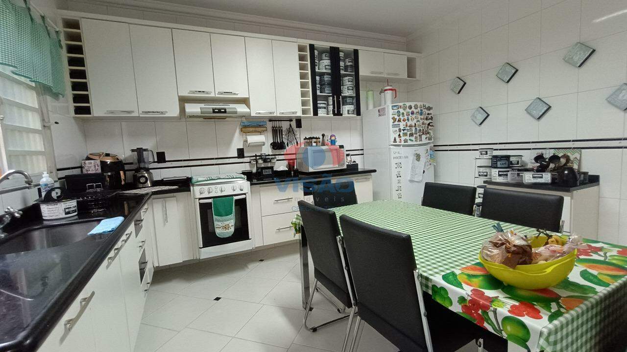 Casa à venda no Jardim Regina: 