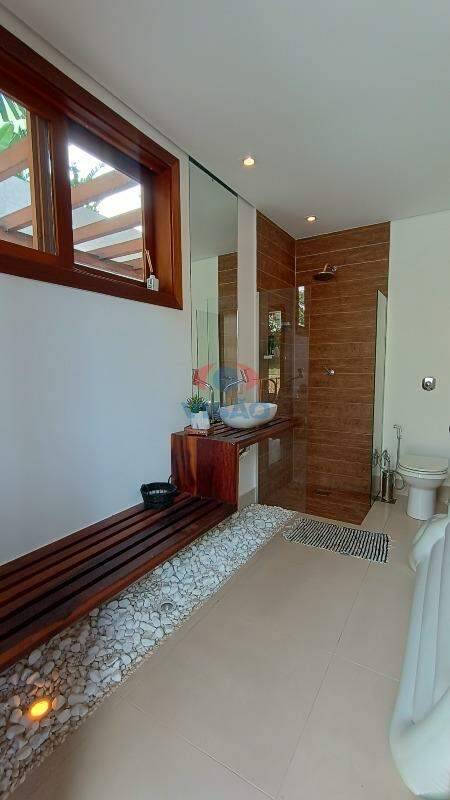 Casa - Sobrado à venda no Jardim Vila Paradiso: banheiro externo