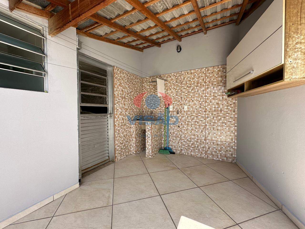 Casa para aluguel no Jardim dos Colibris: 