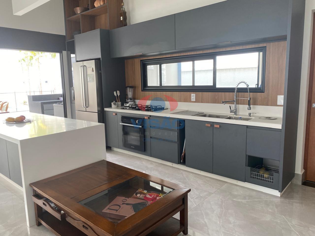 Casa em condomínio à venda no Jardim Residencial Helvétia Park I: 