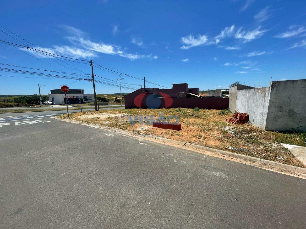 Terreno à venda no Jardim Beija Flor: 
