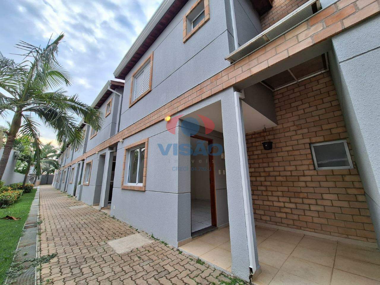 Casa em condomínio para aluguel no Parque São Tomaz de Aquino: Fachada