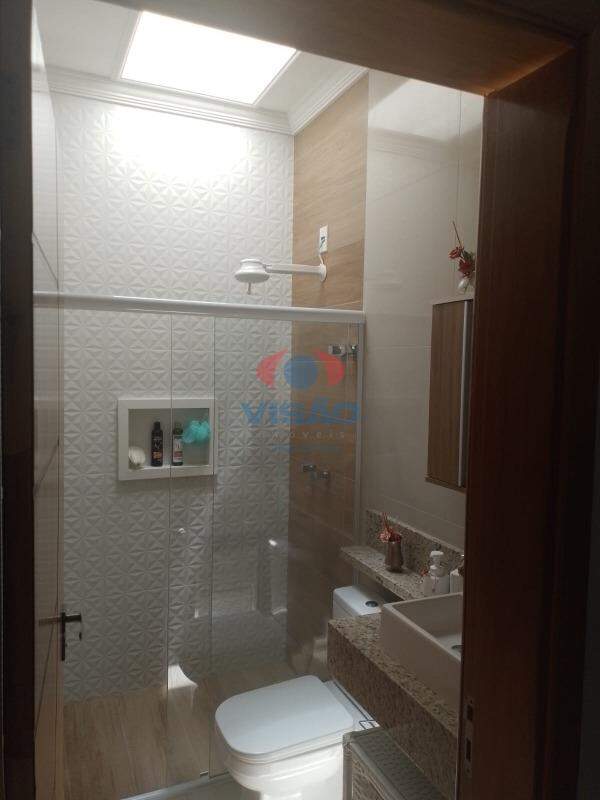 Casa em condomínio à venda no Jardins do Império: 