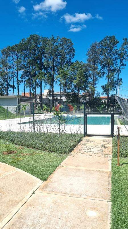 Terreno em condomínio à venda no Chácara Alvorada: