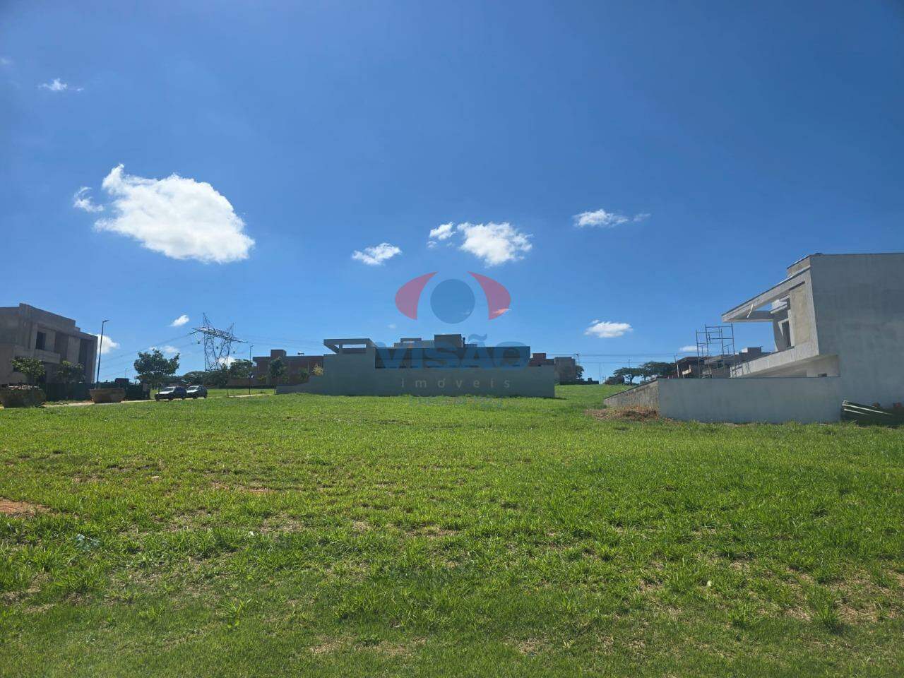 Terreno em condomínio à venda no Chácara Alvorada: