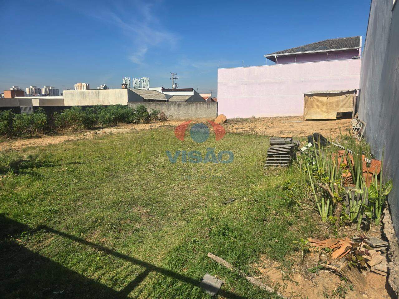 Terreno à venda no Jardim Esplanada II: 