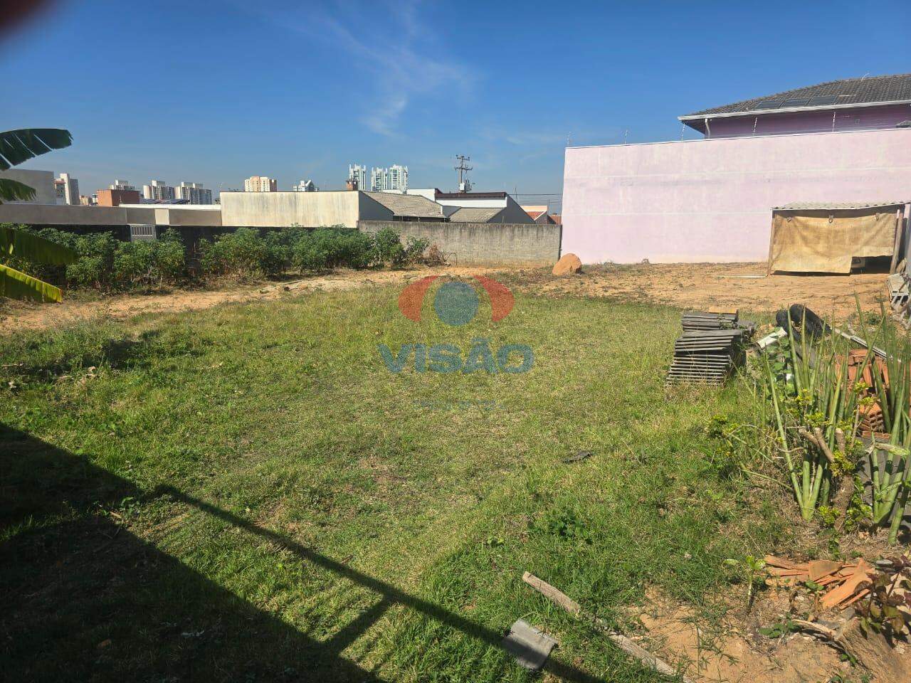 Terreno à venda no Jardim Esplanada II: 