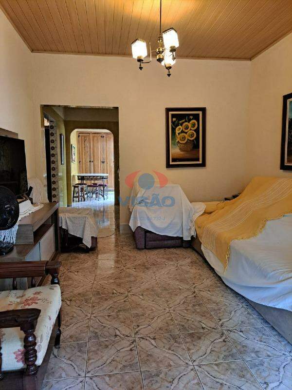 Casa à venda no Centro: 