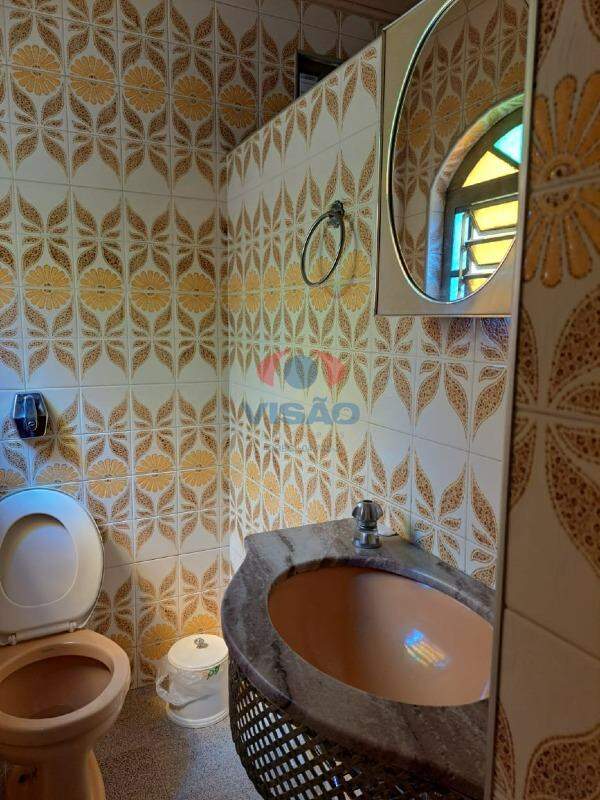 Casa à venda no Centro: 