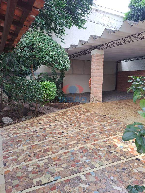 Casa à venda no Centro: 