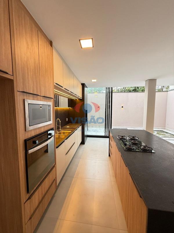 Casa em condomínio à venda no Jardins do Império: 