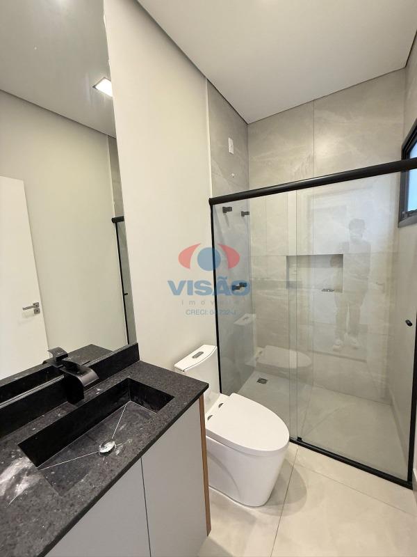 Casa em condomínio à venda no Jardins do Império: 