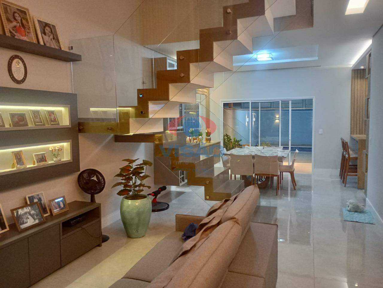 Casa em condomínio à venda no Jardins do Império: 