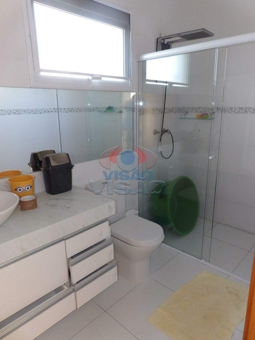 Casa em condomínio à venda no Portal das Acácias: 