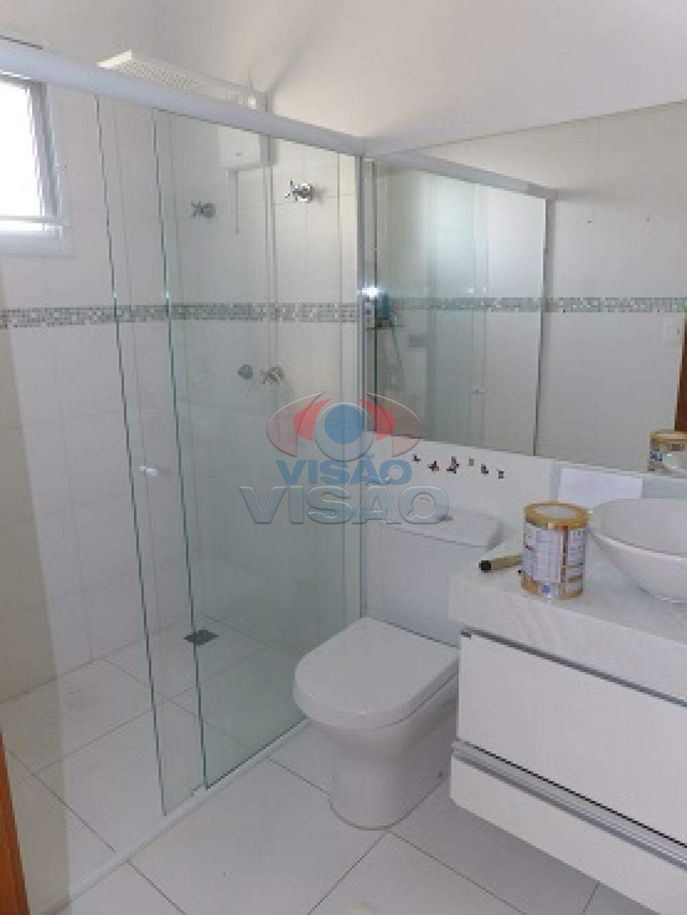 Casa em condomínio à venda no Portal das Acácias: 