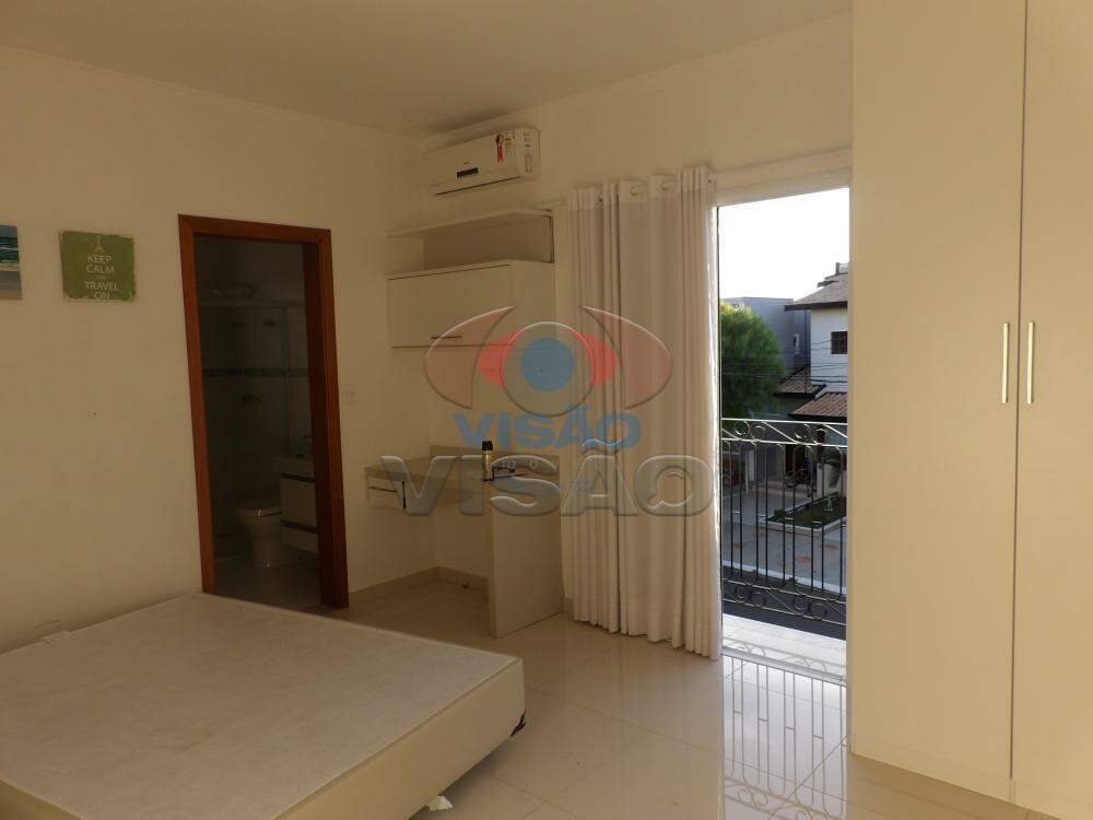 Casa em condomínio à venda no Portal das Acácias: 