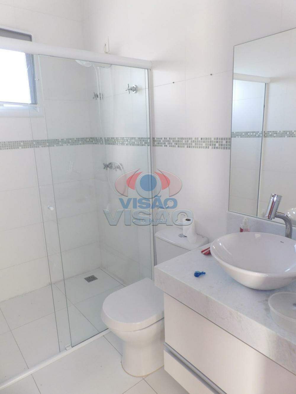 Casa em condomínio à venda no Portal das Acácias: 