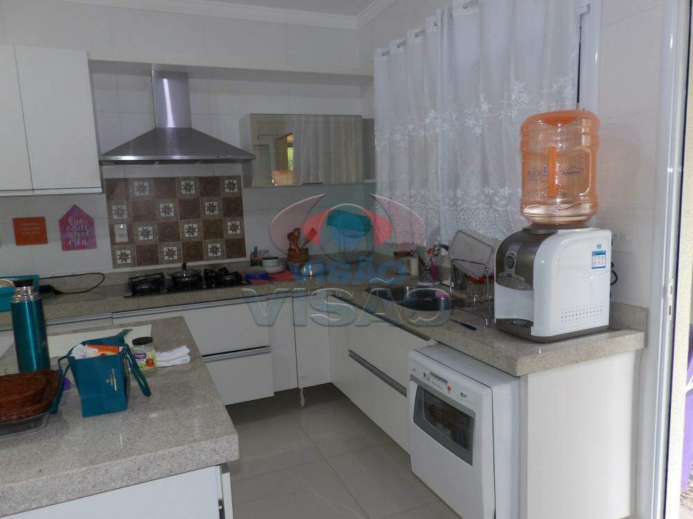 Casa em condomínio à venda no Portal das Acácias: 