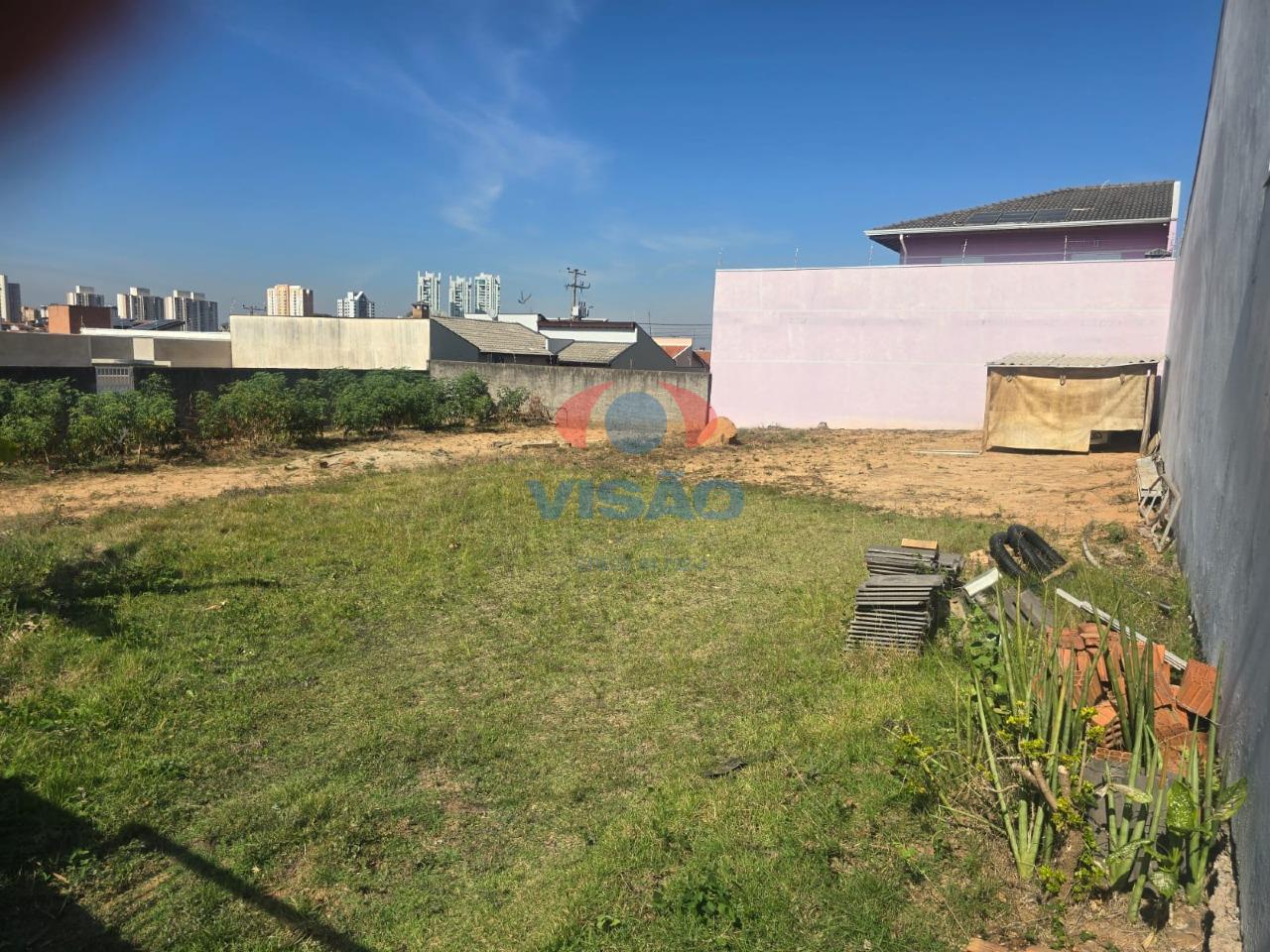 Terreno à venda no Jardim Esplanada II: 