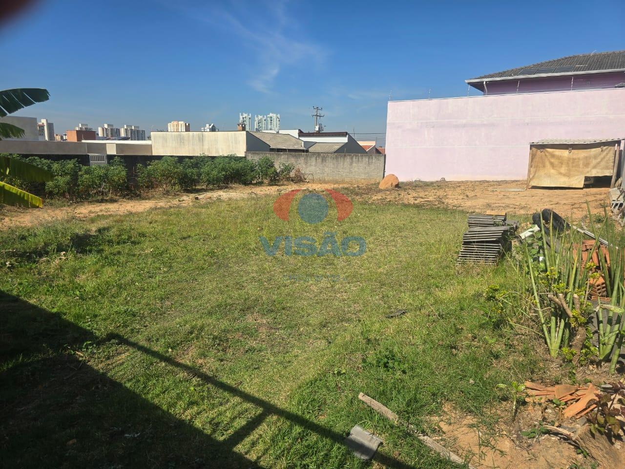 Terreno à venda no Jardim Esplanada II: 