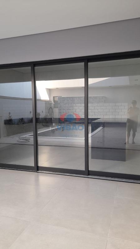 Casa em condomínio à venda no Jardim Laguna: 