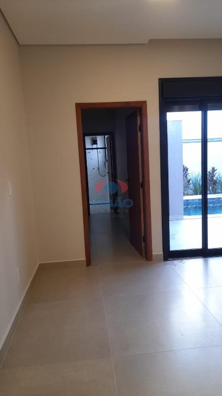 Casa em condomínio à venda no Jardim Laguna: 