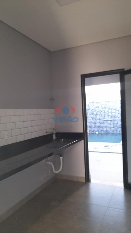 Casa em condomínio à venda no Jardim Laguna: 