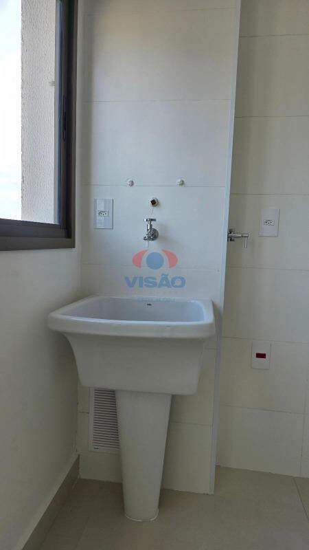 Apartamento à venda no Jardim Santiago: 