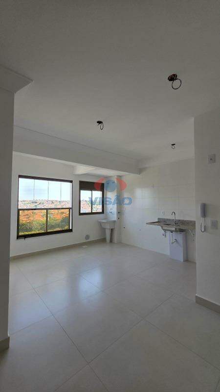 Apartamento à venda no Jardim Santiago: 