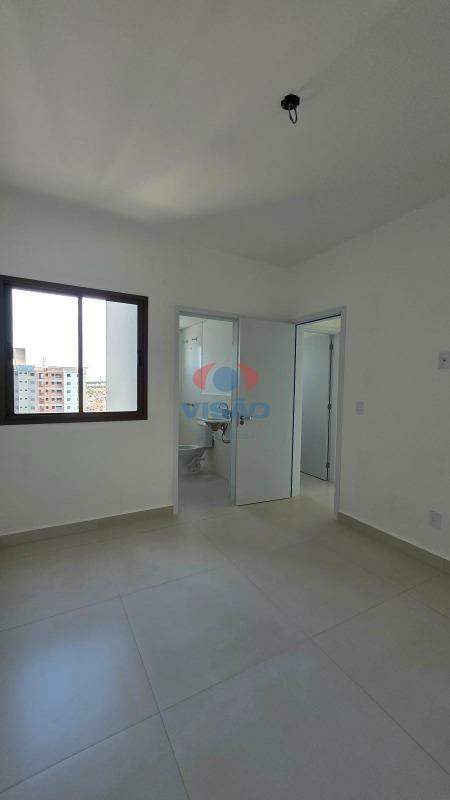 Apartamento à venda no Jardim Santiago: 