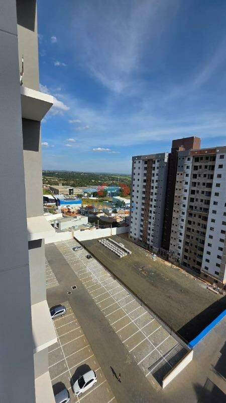 Apartamento à venda no Jardim Santiago: 