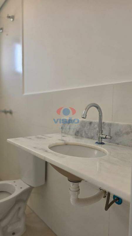 Apartamento à venda no Jardim Santiago: 