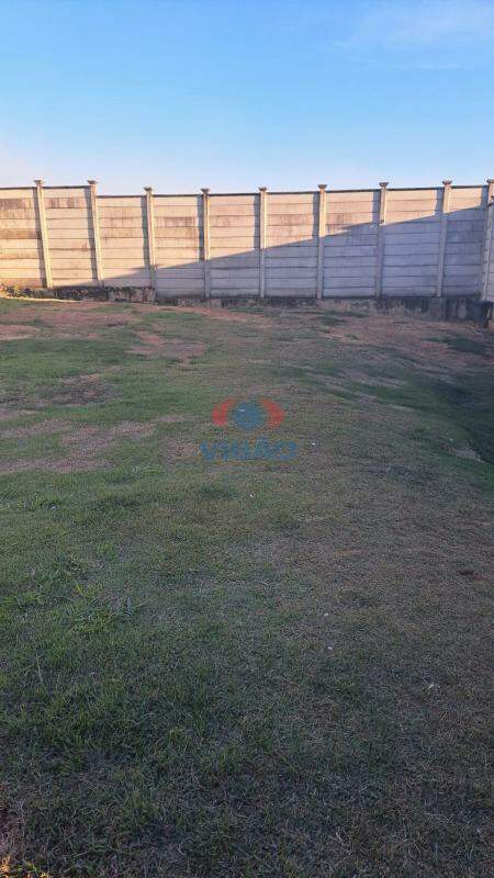 Terreno em condomínio à venda no Jardins do Império: 