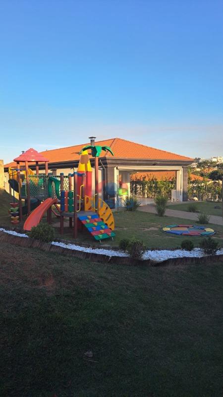 Terreno em condomínio à venda no Jardins do Império: 