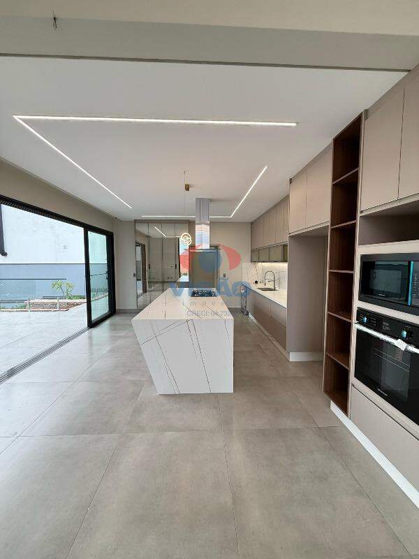 Casa em condomínio à venda no Jardim Morumbi: 