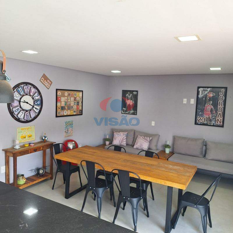Casa em condomínio à venda no Jardim dos Lagos: 